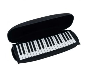 Fekete zongorabillenytű mintás szemüveg tartó mikroszálas törlőkendővel AGS8010 Zenei ajándéktárgy