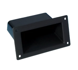 Adam Hall 3401 műanyag, fekete, 134x69x70 mm hangfal fül