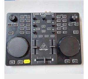 Behringer CMD STUDIO 2A DJ kontroller (Használt cikk)