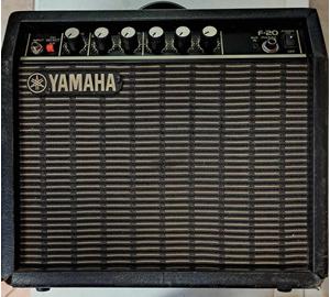 Yamaha F-20 gitárerősítő ( Használt cikkek)