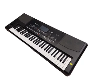 Korg PA-300 billentésérzékeny kísérő-automatikás szintetizátor (Használt cikk)