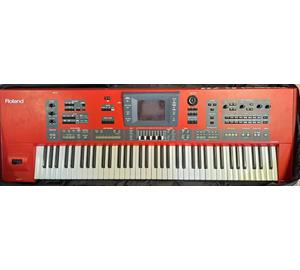 Roland G70 Red szintetizátor (Használt cikkek)