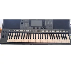 Yamaha PSR-S770 szintetizátor (Használt cikkek)