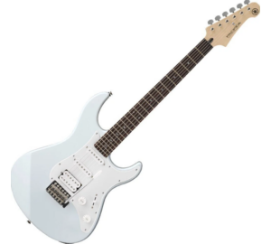 Yamaha Pacifica 012 Fehér tremolo elektromos gitár