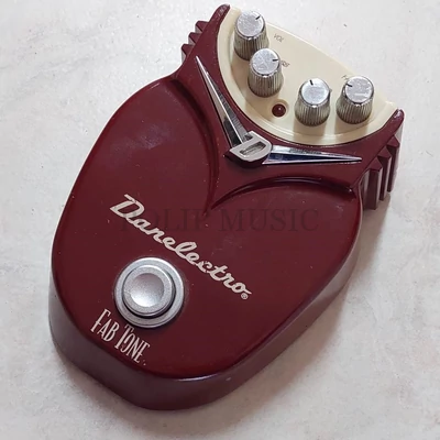 Danelectro DD-1 Fab Tone Distortion pedál (Használt cikkek)