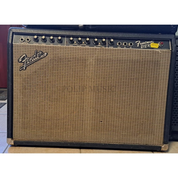 Fender Frontman 212R gitárerősítő (Használt cikkek)