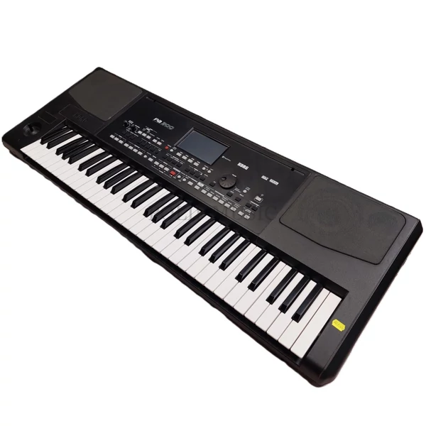 Korg PA-300 billentésérzékeny kísérő-automatikás szintetizátor (Használt cikk)