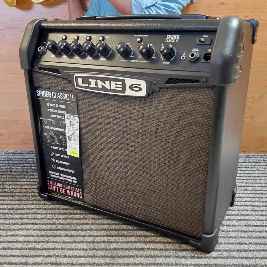 Line6 Spider Classic 15 modellező 1x8" 15W erősíttő (Használt cikk)