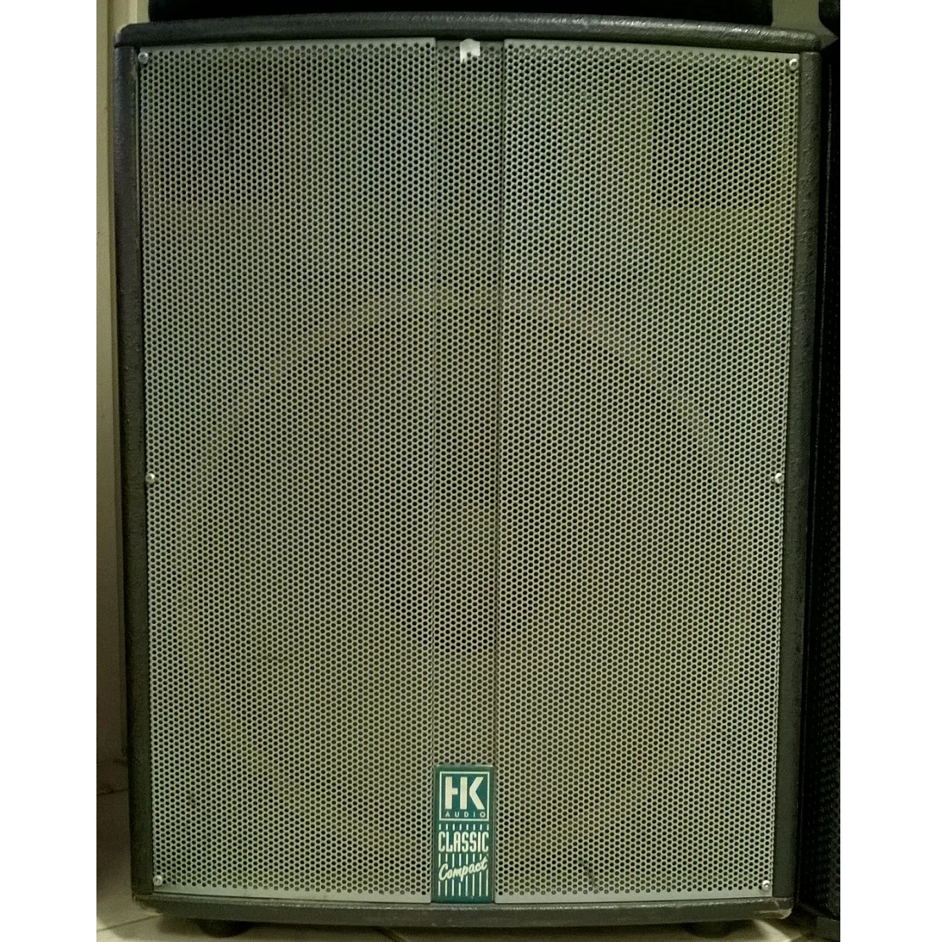 HK audio Classic Compact 152 200W 15