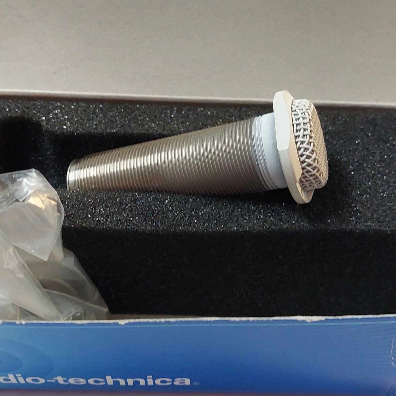 Audio-Technica ES947W asztalra vagy mennyezetre szerelhető mikrofon (Használt cikk)