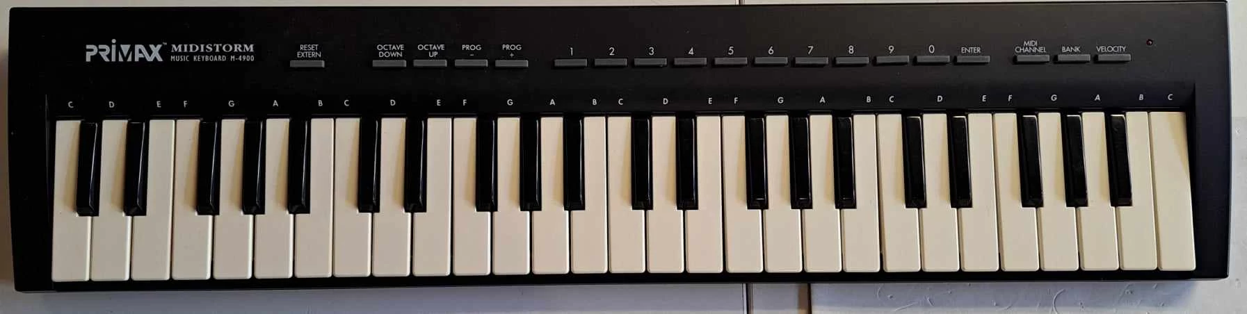 Primax Midistorm M-4900 mini midi billentyűzet (Használt cikkek)