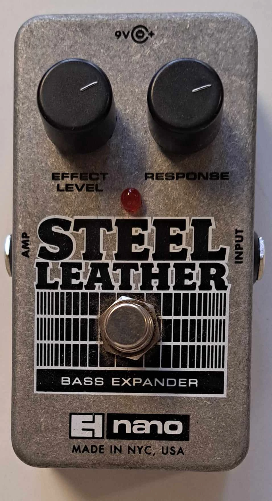 Electro-Harmonix Steel Leather basszus bővítő pedál (Használt cikkek)