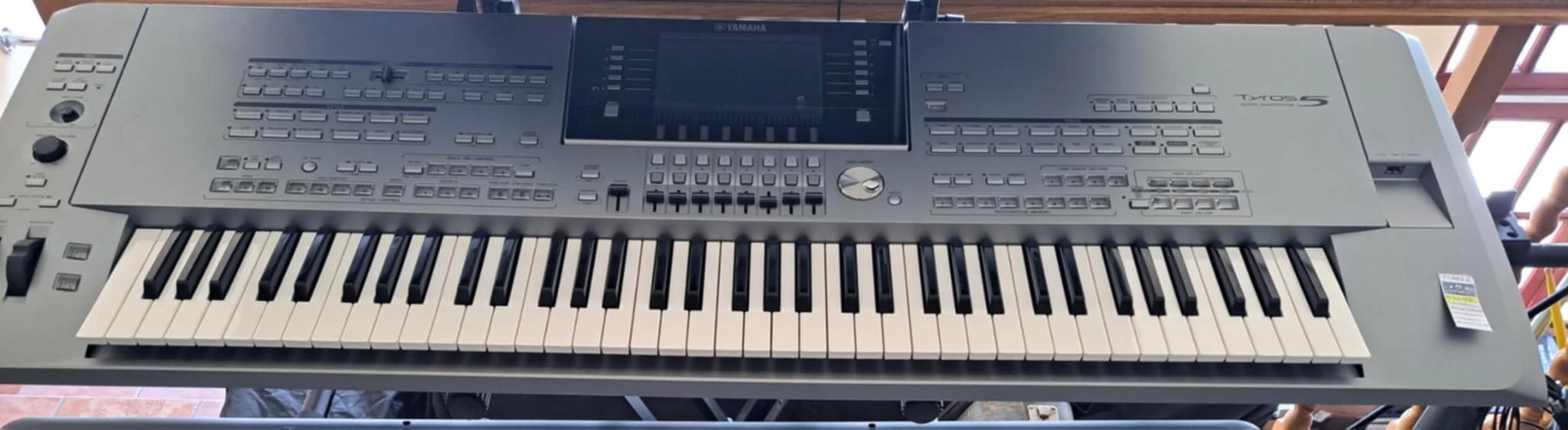 Yamaha Tyros5 szintetizátorral (Használt cikkek)