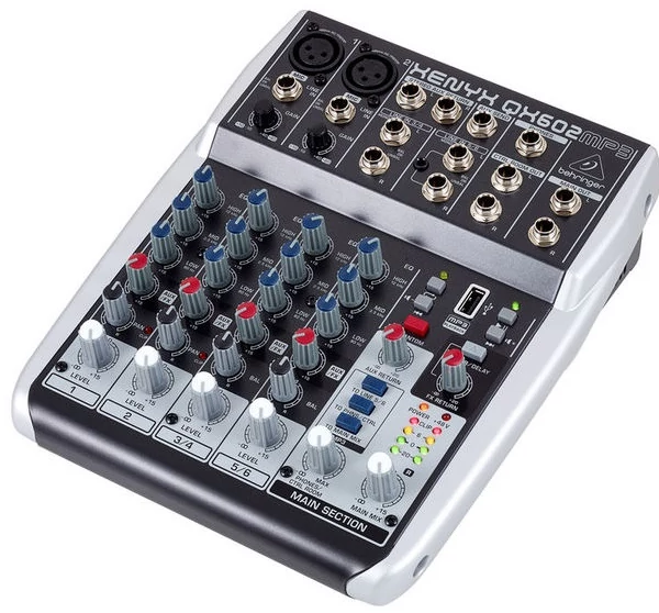 Behringer Xenyx QX602MP3 analóg keverő